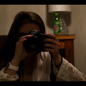 Meet your Posher, Maya